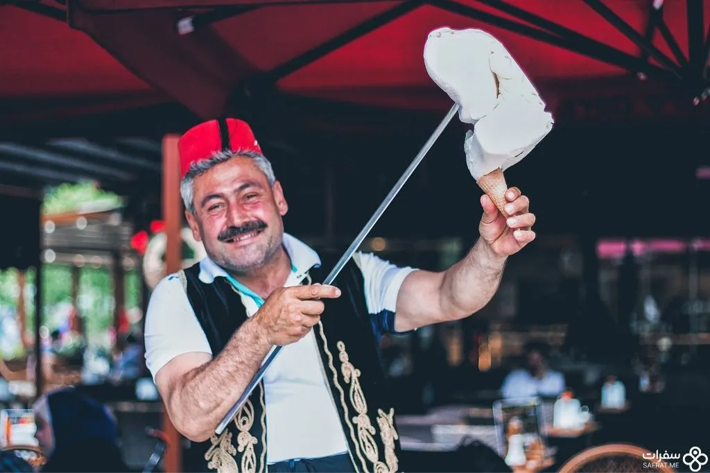 بائع الأيس كريم.jpg
