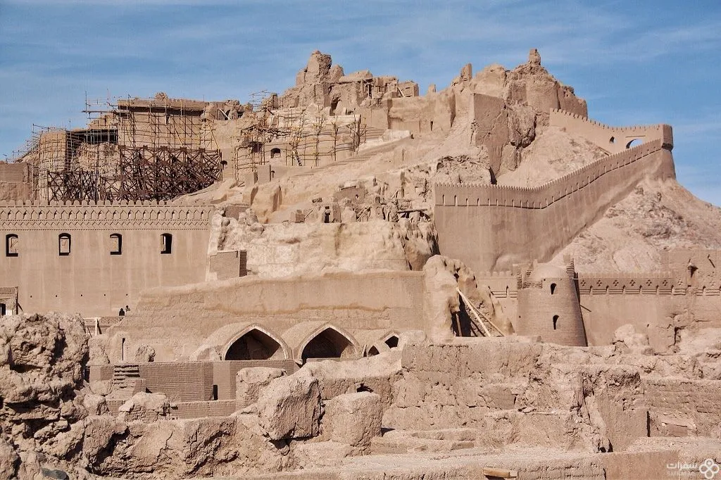 حصن بم التاریخي.jpg