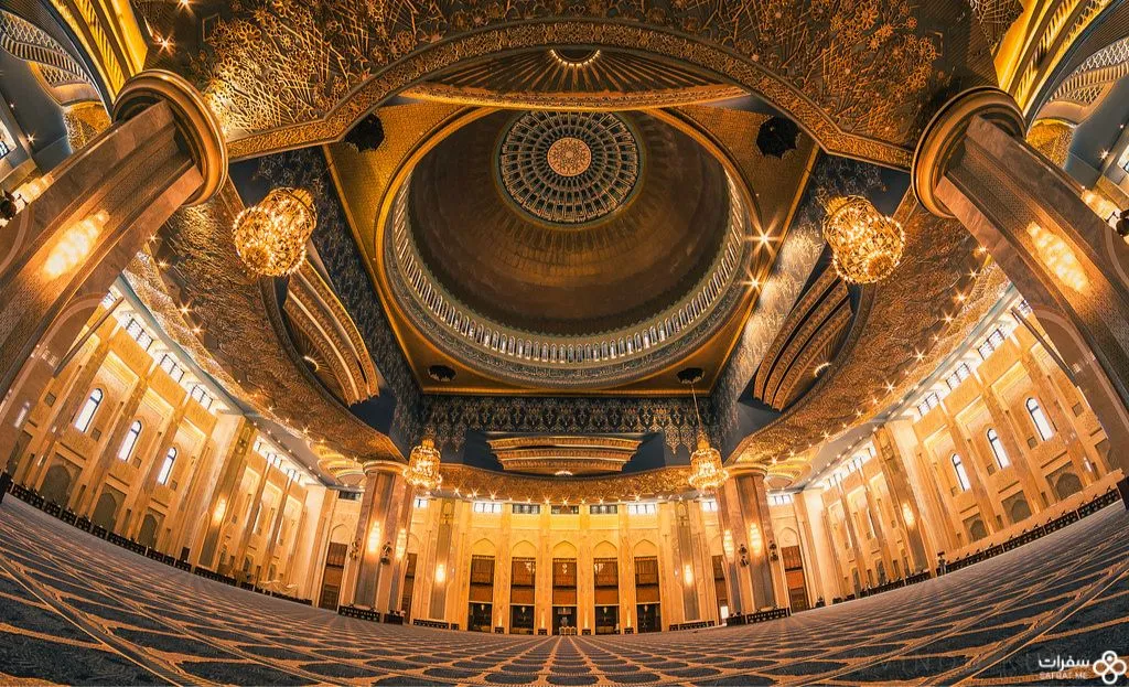داخل مسجد الکویت الکبیر.jpg