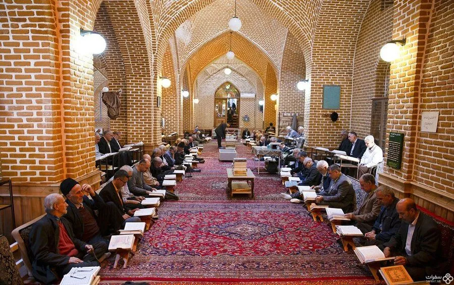 محافل قراءة القرآن.jpg محافل قراءة القرآن.jpg