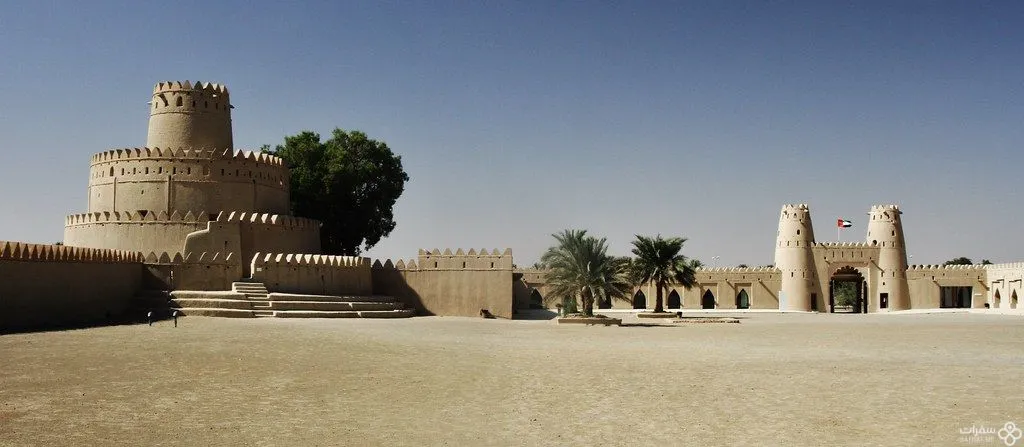 مدخل قلعة الجاهلي 1.jpg مدخل قلعة الجاهلي 1.jpg