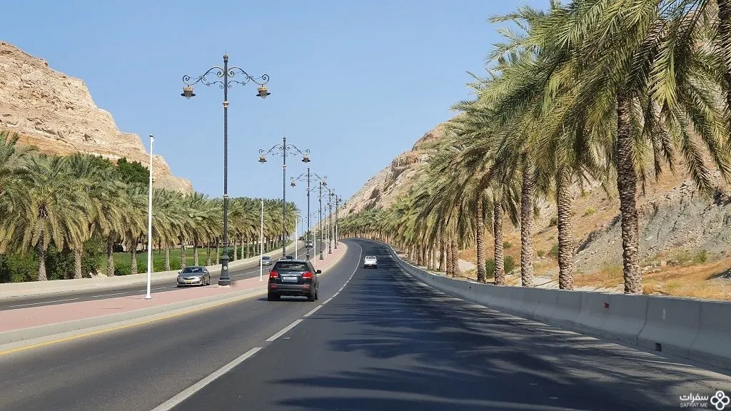 مدینة مسقط والطرق النظیفة.jpg مدینة مسقط والطرق النظیفة.jpg