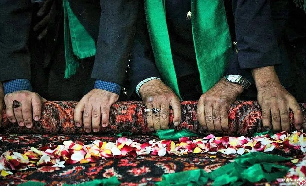 مراسیم قالی شویان أو غسل السجاجید.jpg مراسیم قالی شویان أو غسل السجاجید.jpg