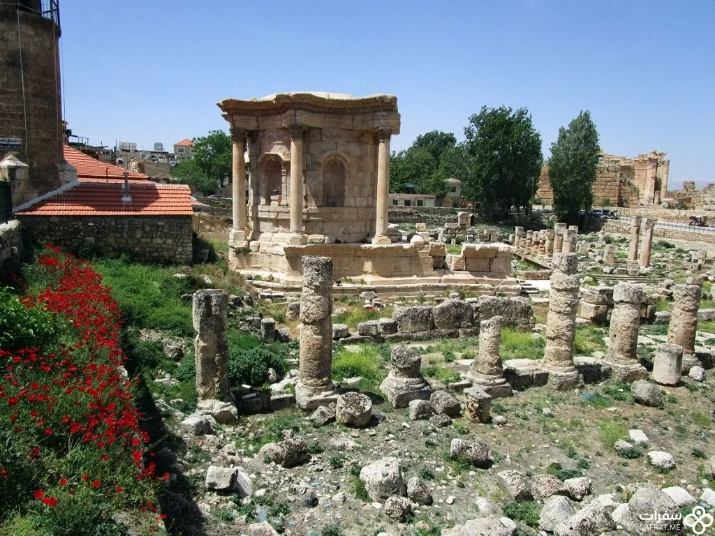 معلم فينوس الأثري في مدينة بعلبك.jpg