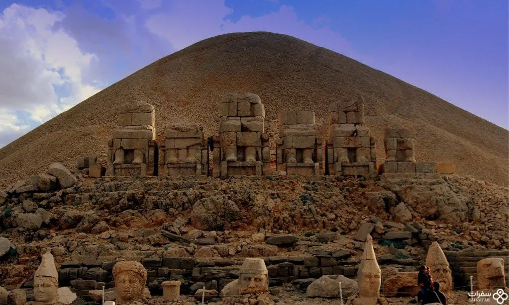 منحوتات جبل نمرود .jpg
