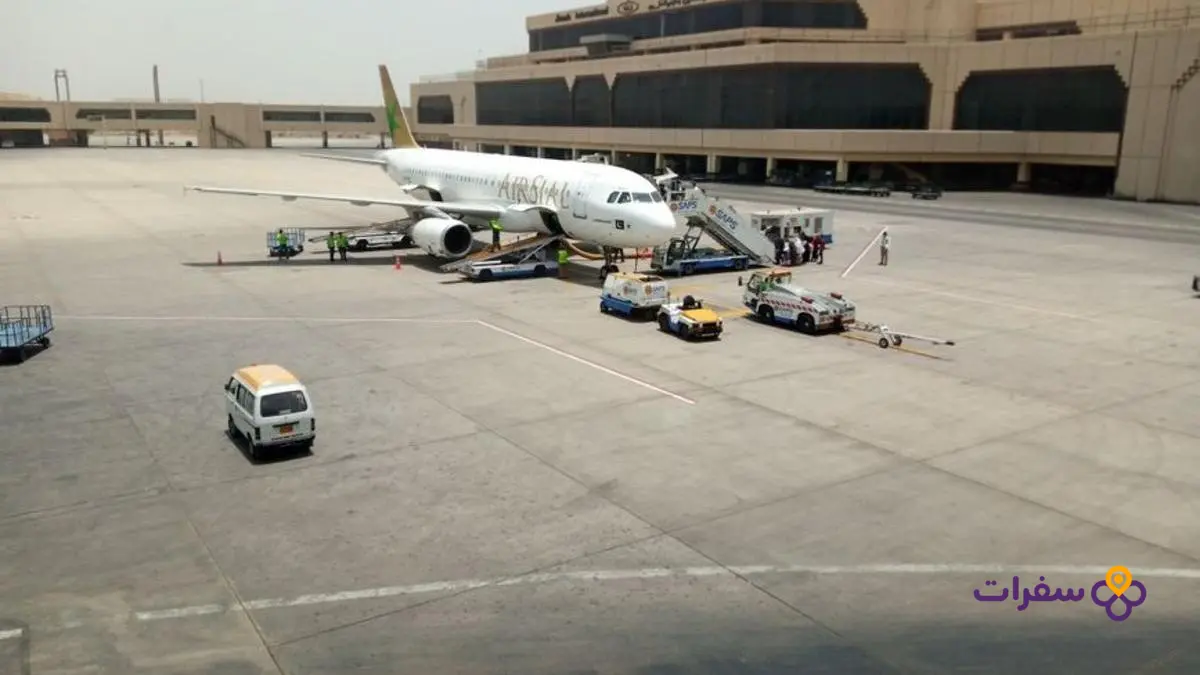 umrah from iraq guide prices 3 4 Iraqi pilgrims arriving at Jeddah International Airport to perform Umrah.